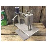 Vintage Singer Sewhandy Toy/Childs Sewing Machine