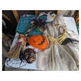 Halloween Decorations: Skeletons, Ghosts, and More! Oh My!