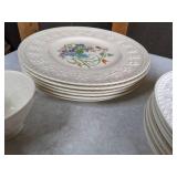 Vintage Wedgewood Wellesley Montreal 49-Piece China Set, Floral Center
