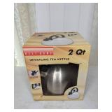 Collection of Kitchen Items: 2-Quart Tea Kettle, Black & Decker Deluxe Jar Opener