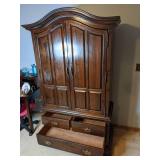 Stunning Ethan Allen Large Wardrobe Armoire with Drawers