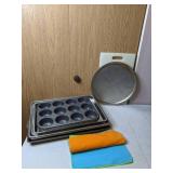 Assorted Baking Lot - Muffin Tin, Sheet Pans, Plastic Cutting Board, Silicone Mats, Pizza Pan