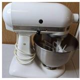 Kitchen Aid, Classic Stand Mixer