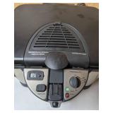 Kitchen Appliances: Deep Fryer and Crockpot