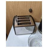 Well Kept 4-Slice Toaster with Cover, Ice Bucket, Glass Serving Bowl
