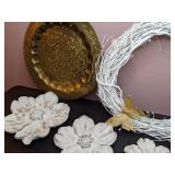 Collection fo 5 Home/Wall Decor Items: Gold Wall Hanging, Wreath & Flower Accents