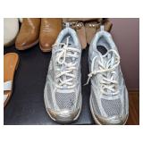 Lot of 10 Pairs of Women