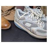 Lot of 10 Pairs of Women