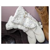 Lot of 10 Pairs of Women