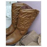 Lot of 10 Pairs of Women