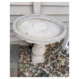 Adorable Lot of 2 Concrete Birdbaths