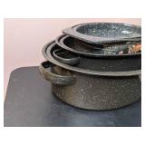 Kitchen Lot: Casserole Dishes, Granite-Ware, and More
