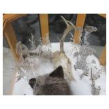 GORGEOUS SILVER FOX / 8PT. EUROPEAN GLASS CASE/COFFEE TABLE MOUNT