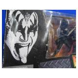 McFarlane Toys KISS THE DEMON  DELUX 3 PACK
