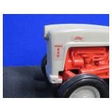 VINTAGE ERTL FORD TRACTOR MODEL 640