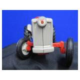VINTAGE ERTL FORD TRACTOR MODEL 640