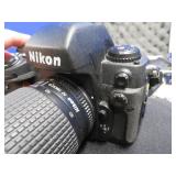 8 PIECE  NIKON DOUBLE CAMERA SET / ALUMINUM CASE