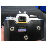 8 PIECE  NIKON DOUBLE CAMERA SET / ALUMINUM CASE