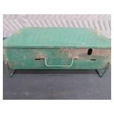 VINTAGE COLEMAN 435B PROPANE STOVE.