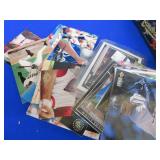 MIXED CARDS WITH BASKETBALL COLLECTORS TRADING CARD BOOK  / BIG NAMES