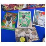 MIXED CARDS WITH BASKETBALL COLLECTORS TRADING CARD BOOK  / BIG NAMES