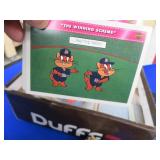 LARGE BOX OF MIXED YEAR BASEBALL CARDS.