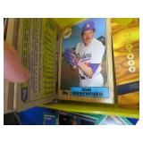 2 BOXES OF BASEBALL CARDS