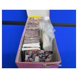 BOX VINTAGE HOCKEY CARDS