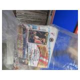 BOX VINTAGE HOCKEY CARDS