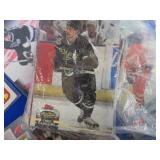 BOX VINTAGE HOCKEY CARDS