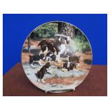 8 NUMBERED COLLECTOR PLATES IN SEPARATE DRAWERED CASE
