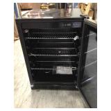 Magic Chef 23.4 in. 154 Can Beverage Cooler open box see see pictures