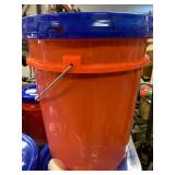 5 Gallon Bucket of Liquid Name Brand Laundry Detergent $125 Retail