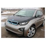 2015 BMW i3 - PLUG IN ELECTRIC VEHICLE WITH GAS GENERATOR