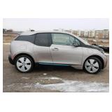 2015 BMW i3 - PLUG IN ELECTRIC VEHICLE WITH GAS GENERATOR
