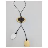 NECKLACE WITH PENDANT