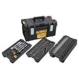 Dewalt 226 pc. mechanics tools set with Carryng case see pictures