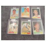 89. 1961 Topps Baseball Cards...