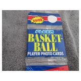 141. 1991-92 Fleer Basketball Rack ...