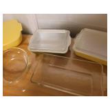 Vintage Pyrex Glass Bakeware Set