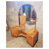 1930s Art Deco Bedroom Vanity