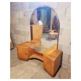 1930s Art Deco Bedroom Vanity