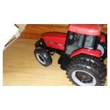 ERTL Case IH Maxxum Mx 135- Amazing.