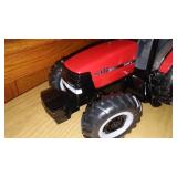 ERTL Case IH Maxxum Mx 135- Amazing.