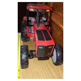 International 5288 Tractor
