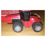 ERTL CASE IH 1993 Farm Show Edition.