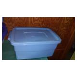 Totes with Covers (4)