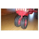 Farmall 806 Scale Tractor