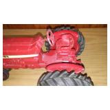 Farmall 806 Scale Tractor