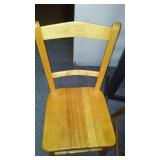 Vintage Table and 4 chairs.